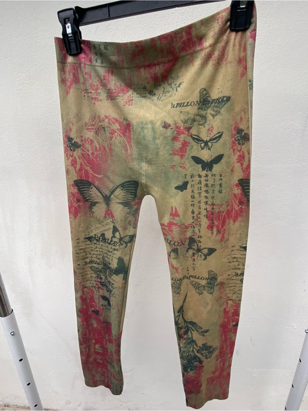 Y2K EURO Green & Red Butterfly Graphic Leggings Size Small